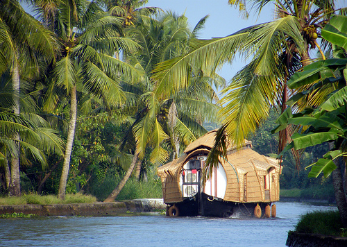 Best Kerala Holiday Luxury Tour Packages For Tourism From Delhi