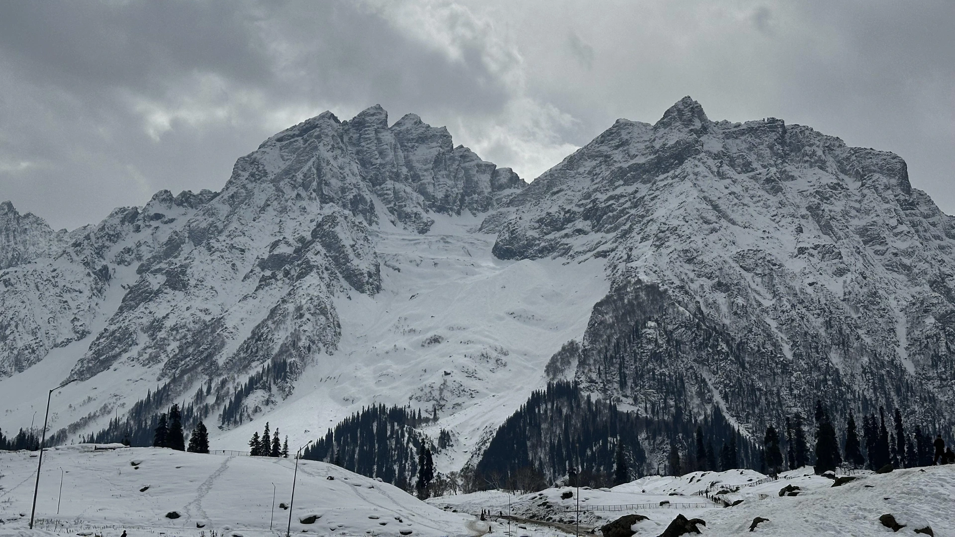 Thajiwas Glacier